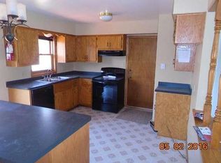 8285 N 97th St, Milwaukee, WI 53224