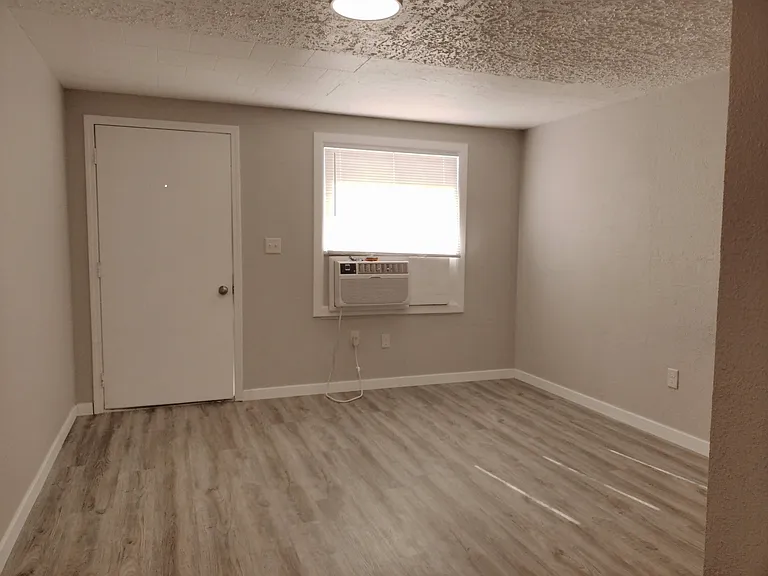 1420 Rodeo Rd #114 — Photo 2