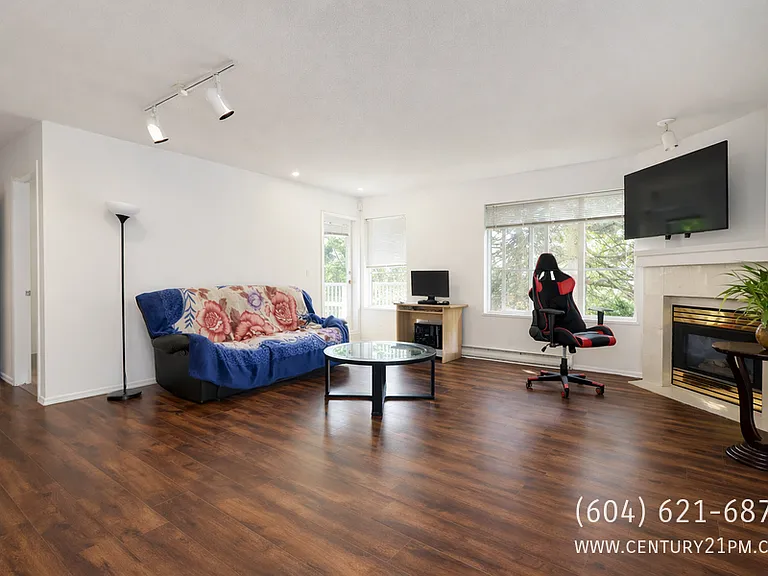 10668 138th St #308 — Photo 2