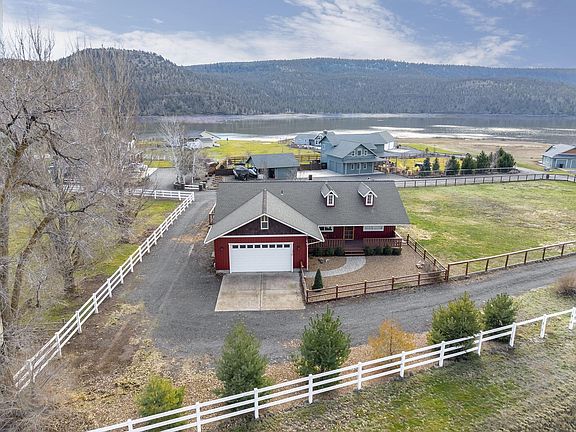 3rd image of 1510 NE Haytons Elk View Ln