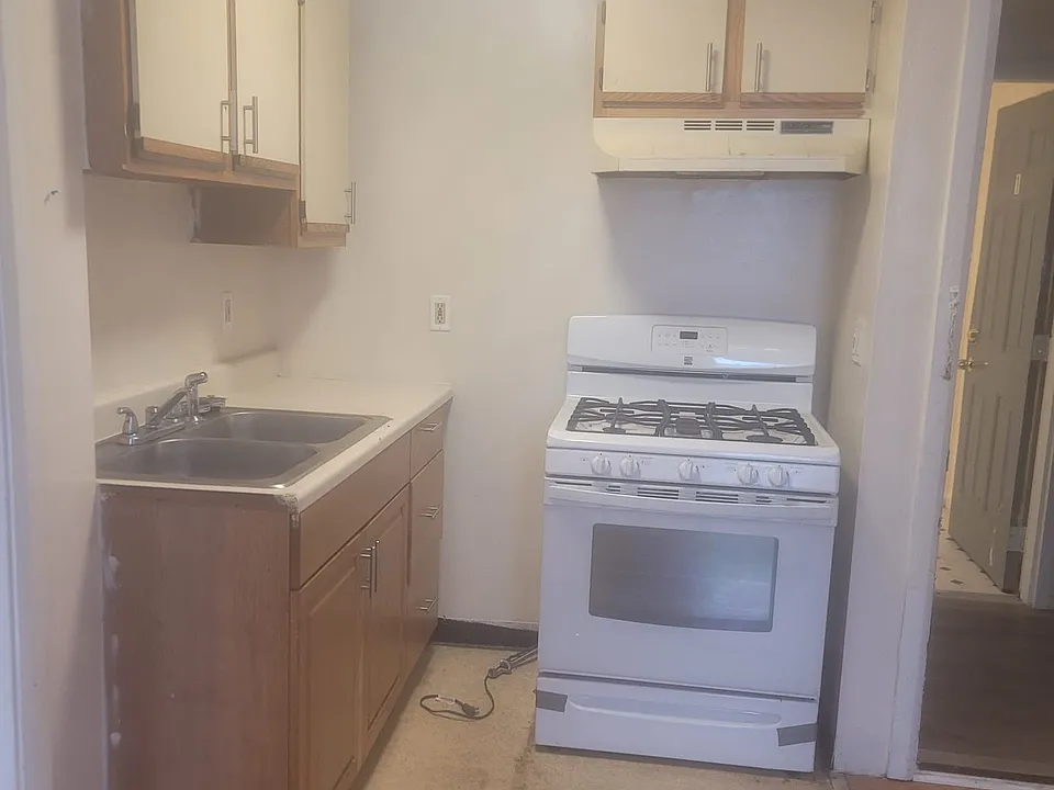 1414 Main St #2