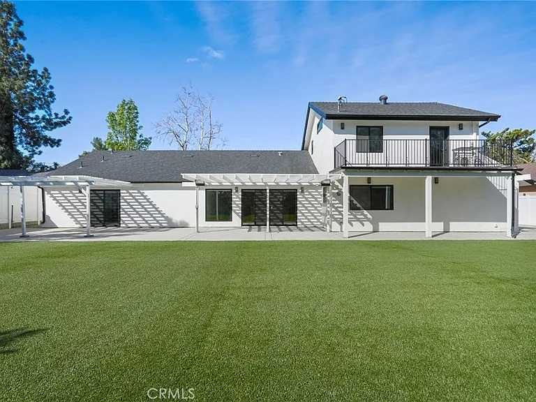 6108 Sadring Ave — Photo 61