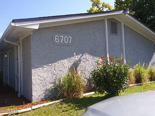 6707 22nd Ct Photo 1