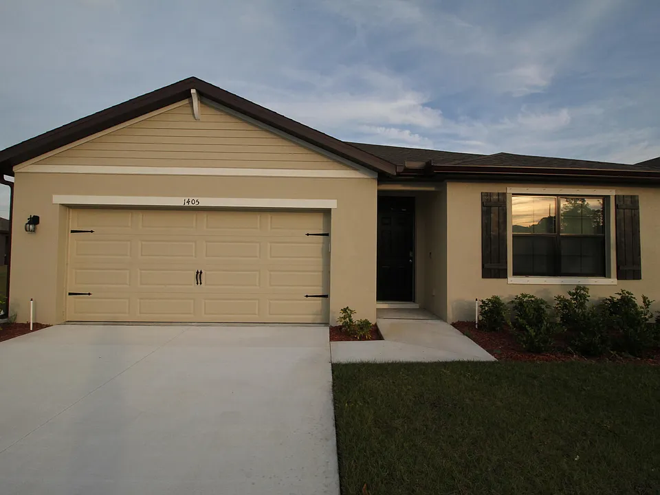 1405 Mineral Loop Dr NW