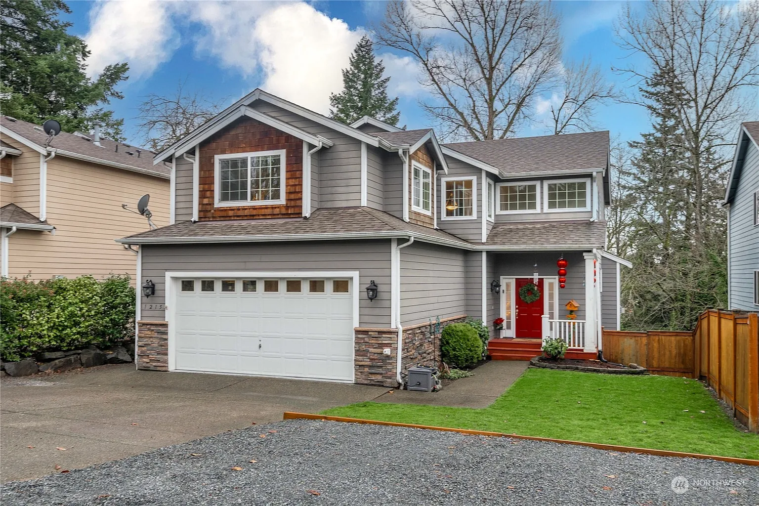 1215 10th Avenue photo 1