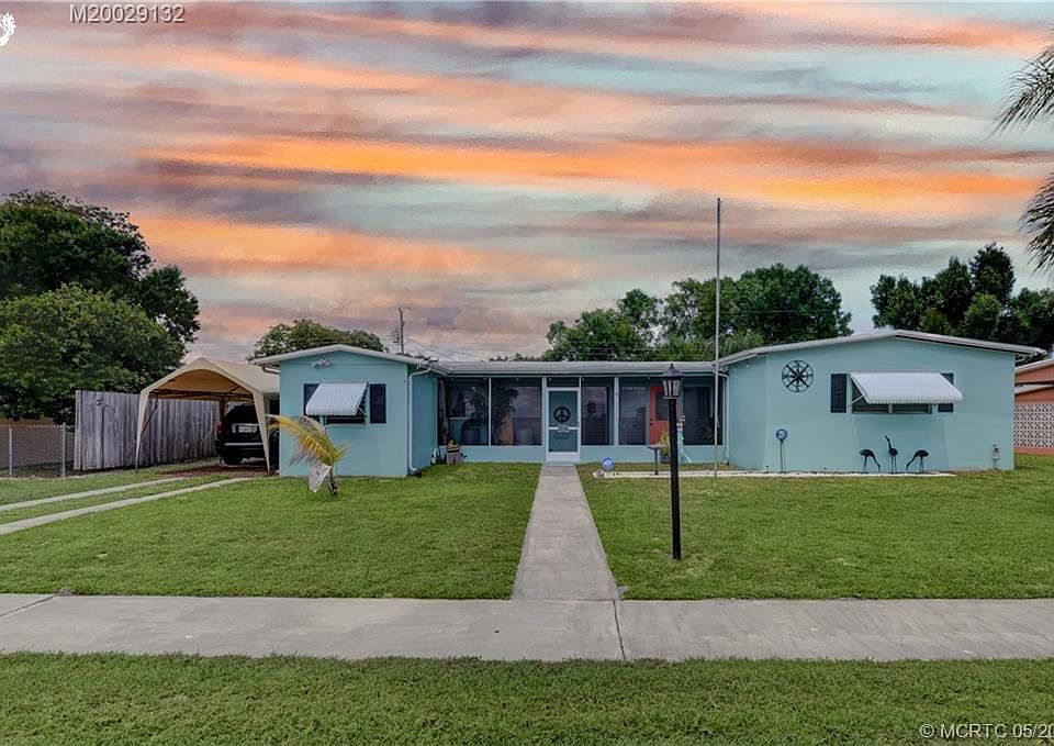 1st image of 135 SE Serenata Ct