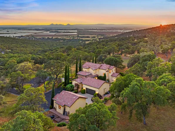 5133 Oak Grove Ct, Browns Valley, CA 95918