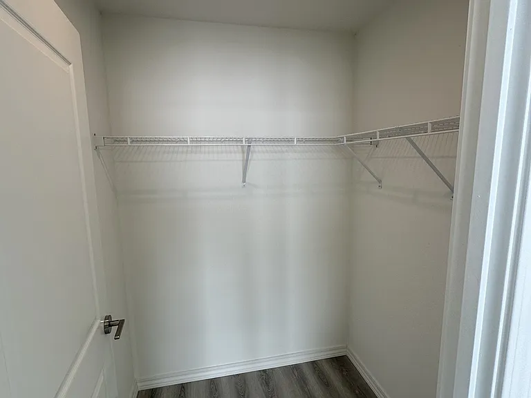 191 Elmira Rd S #409 — Photo 11