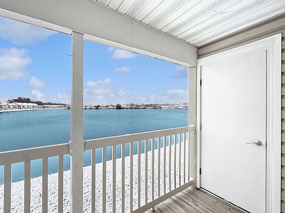 5th image of 708 Beachfront Dr