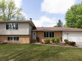 407 10th St SE, Barnesville, MN 56514