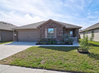 7725 Bullrider Dr, Corpus Christi, TX 78414