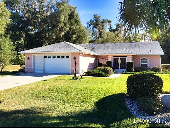 1st image of 2760 N Canterbury Lake Dr