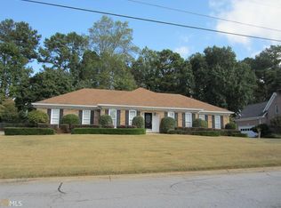 191 Amsterdam Dr, Lilburn, GA 30047