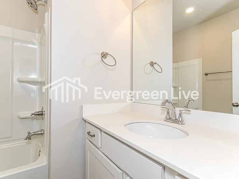 156 Wolf Ln — Photo 12