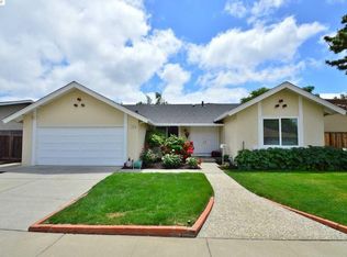 2146 Foxswallow Rd, Pleasanton, CA 94566