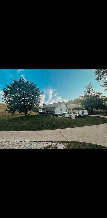 1st image of 174 Roy Ln