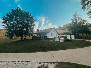174 Roy Ln, Wurtland, KY 41144