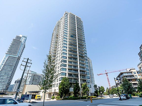 2nd image of 570 Emerson St #2002