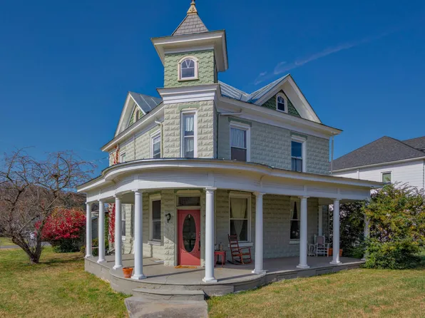 2233 Forest Ave, Buena Vista, VA 24416