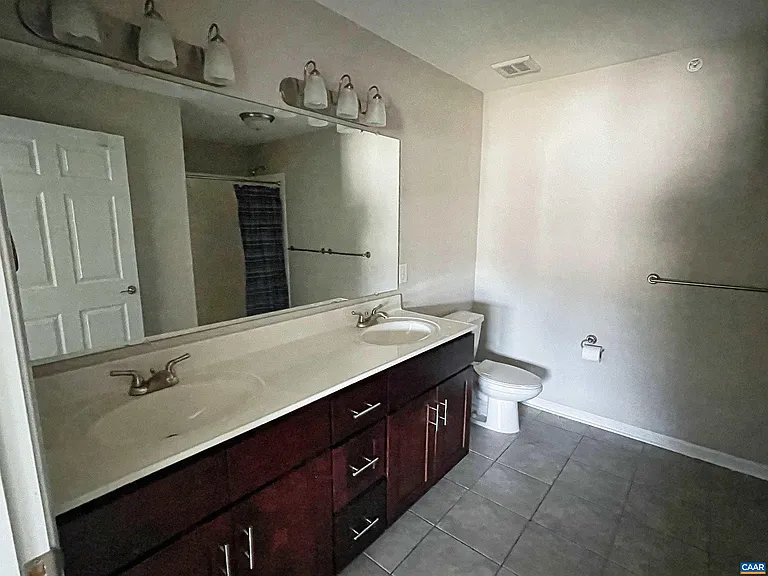 1280 Constitution Ct #303 — Photo 23