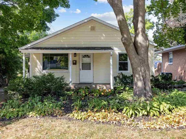 1607 Ridge St, Iowa City, IA 52240