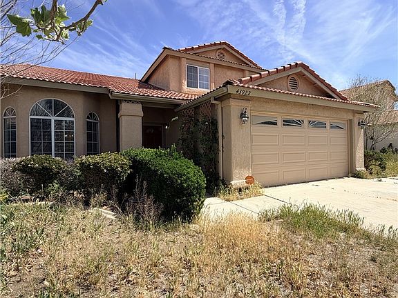 3rd image of 43922 Fallon Dr