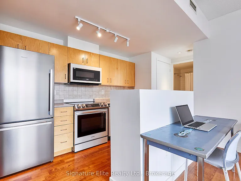 281 Mutual St #608 — Photo 14
