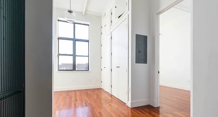 Rented by EXR | media 41