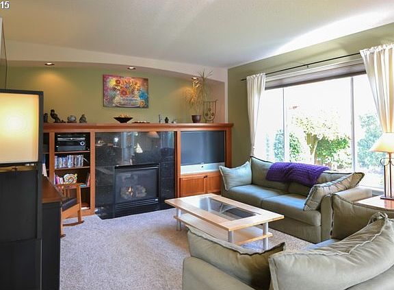 5th image of 1138 SE Tamora Ave
