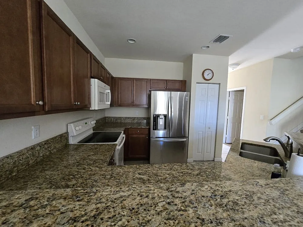 3 bed, 2.5 bath, 1680 sqft, $2,800 — Photo 4