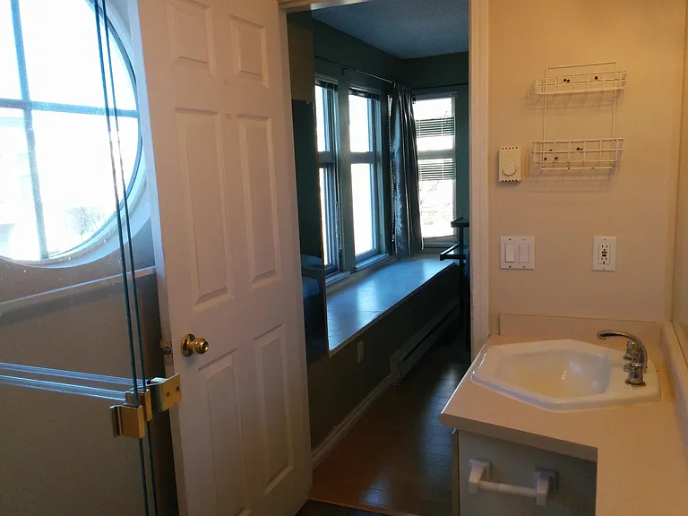 12331 McNeely Dr #ROOMS IN SHARED — Photo 5