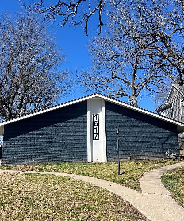 1st image of 1617 N Jefferson Ave Unit 3