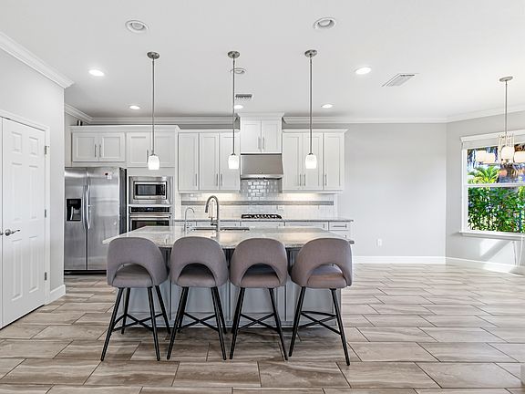 5th image of 5954 Anise Dr