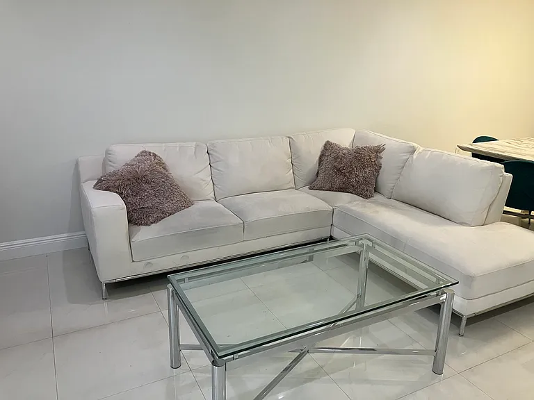 4060 N Hills Dr #31 — Photo 2