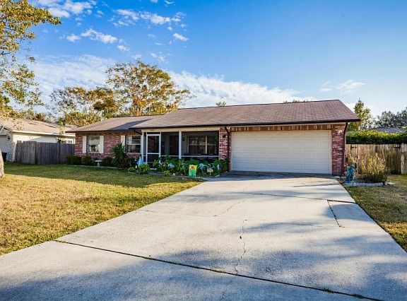 3rd image of 1060 Wexford Way