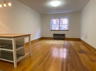 17 W 74th St APT 1A, New York, NY 10023