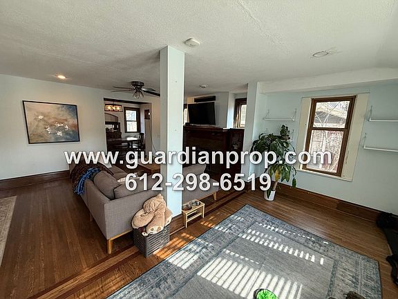 3rd image of 1741 Ashland Ave