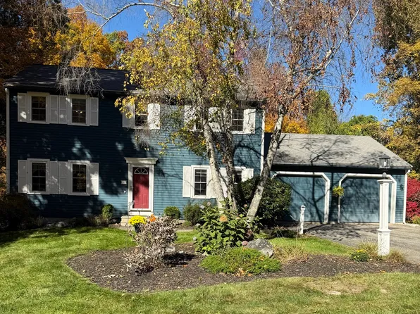 169 Pilgrim Dr, Holden, MA 01520