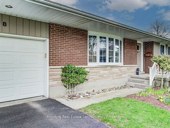4th image of 8 Bluejay Rd