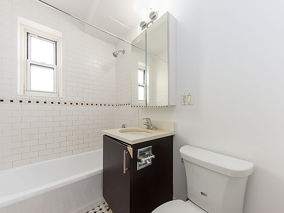5th image of 2170 Madison Ave APT 10D