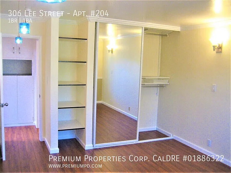 Bel Aire Apartments — Photo 57