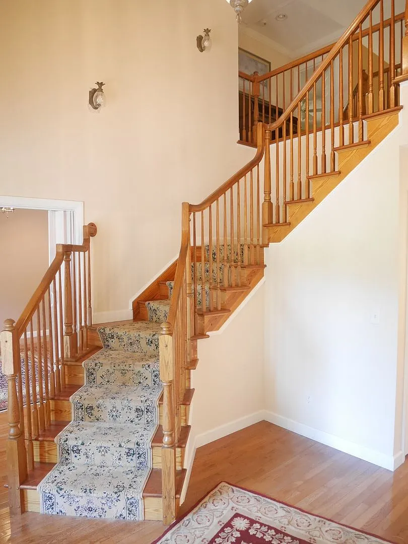 Elegant Coastal Home with Spacious Layout Near Lewes Beach — Photo 4
