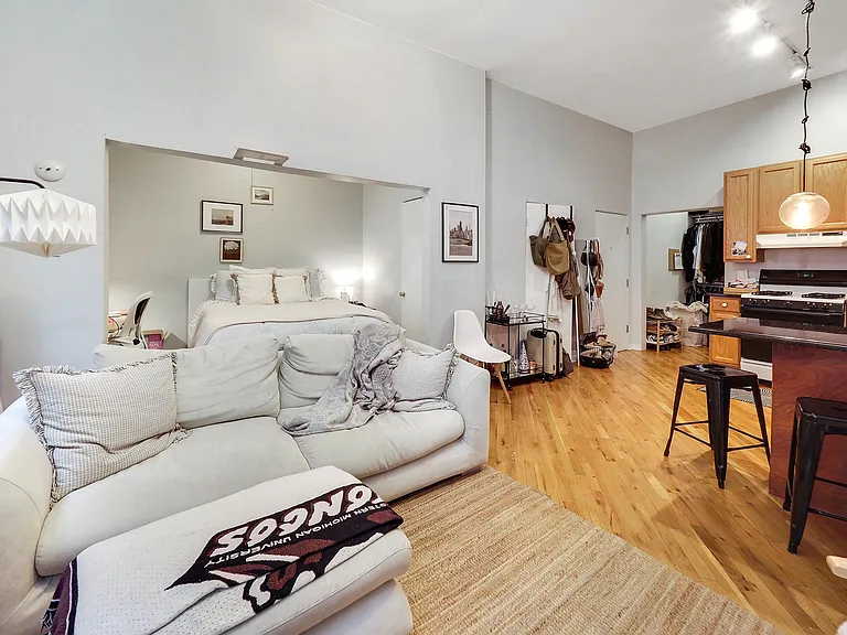 1561 N Wells St #2R — Photo 5