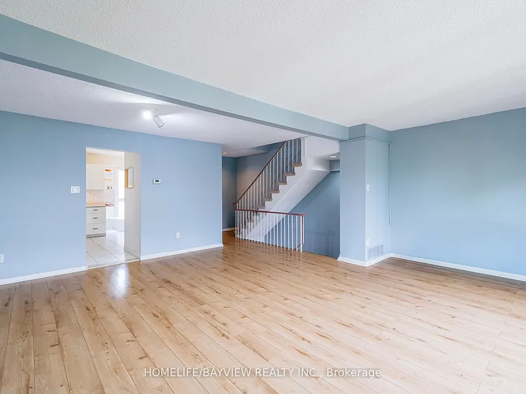 17 Stoneham Rd — Photo 12