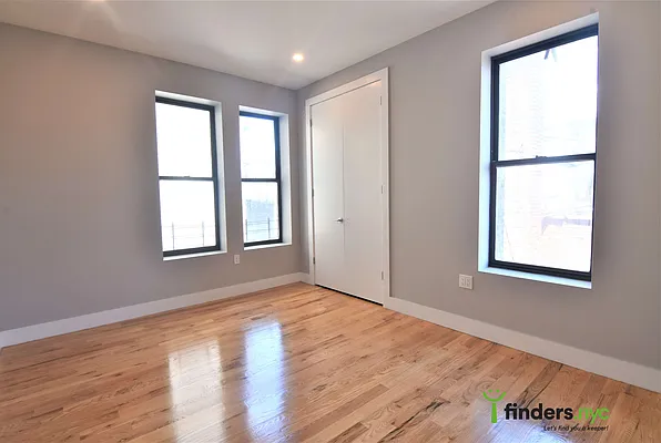 Rented by Clove Realty LLC | media 5