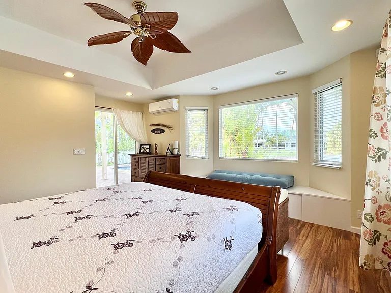 684 Iana St — Photo 14
