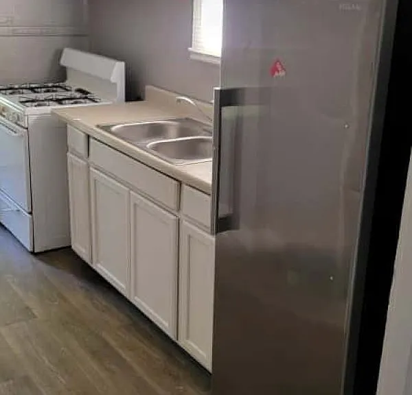 933 N Ewing St #B — Photo 6