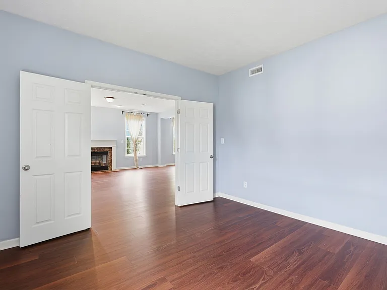 12250 Eddington Pl — Photo 16