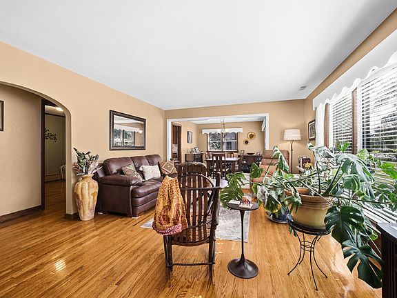 4th image of 53 Hayes Leonard Rd