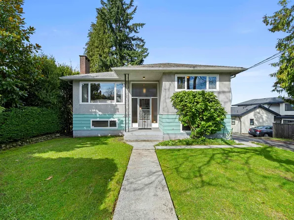 3783 Price St, Burnaby, BC V5G 2K9